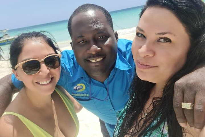 Experience Negril's Seven Mile Beach and Sunset Extravaganza photo 5