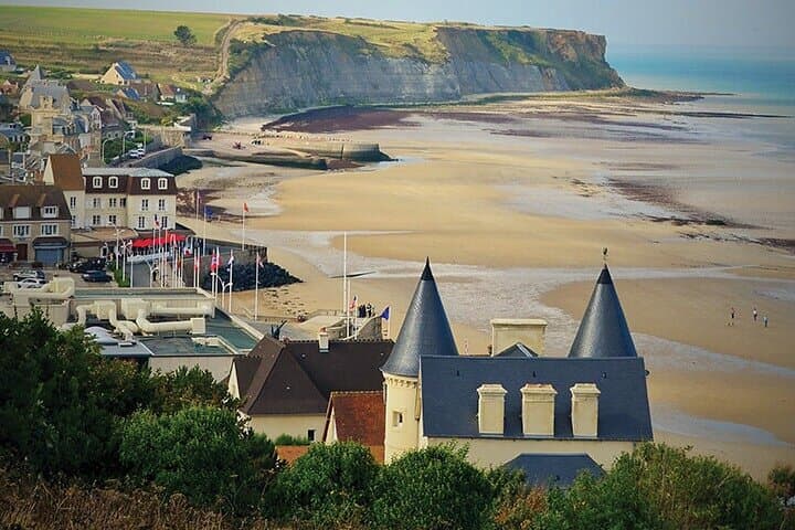 Private British and Canadian D-Day Beaches Tour from Bayeux