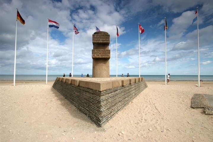 Private British and Canadian D-Day Beaches Tour from Bayeux photo 4