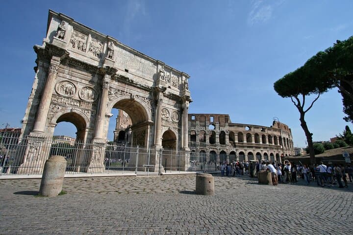 Explore Rome by Golf Cart: Semi-Private 2–3 Hour Eco City Tour photo 4