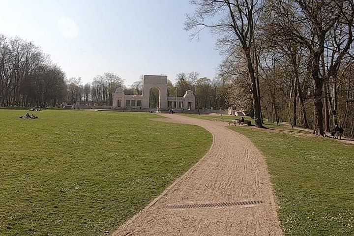Versailles Path of the Heroes: Electric Scooter History Tour photo 6