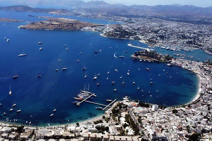 Private Guided Walking Tour of Bodrum: Castle, Bazaar & Marina photo 3