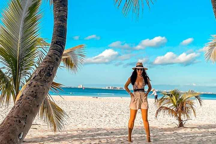 Catamaran to Isla Mujeres: Snorkel, Open Bar & Beach Club from Cancun photo 5