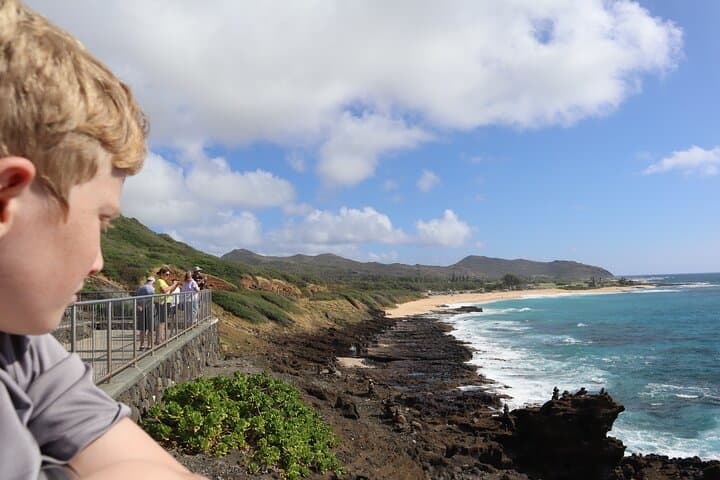 South East Oahu Adventure: Surf, Hikes & Hidden Beaches with a Local Guide photo 4