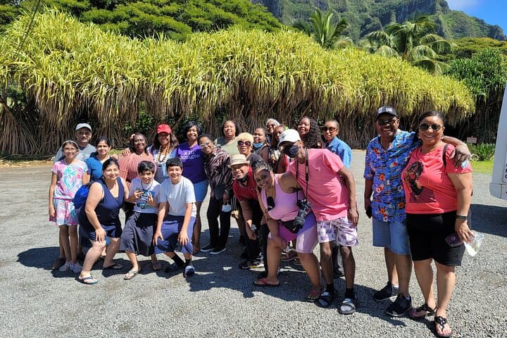 Circle-Island Oahu Tour: Byodo-In Temple & Waimea Waterfall Swim photo 6