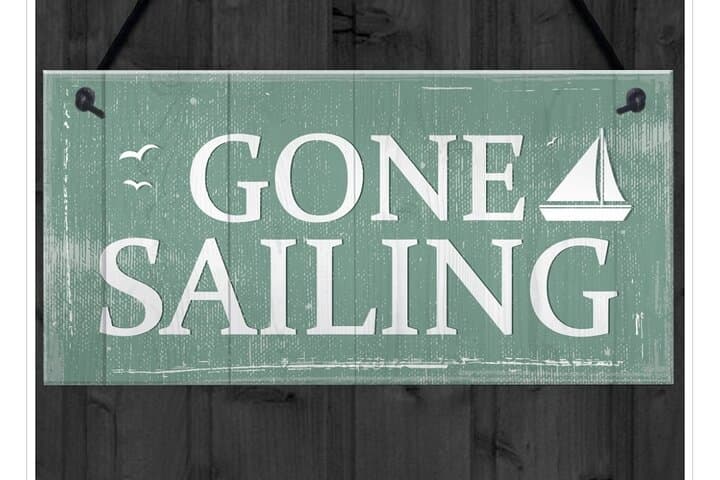 Toronto Harbour 2-Hour Shared Sailing Experience — CN Tower Views & Island Passage photo 4