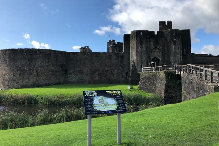 Cardiff Day Trip from London — Guided Tour of Cardiff Bay, Penarth & Cardiff Castle photo 5