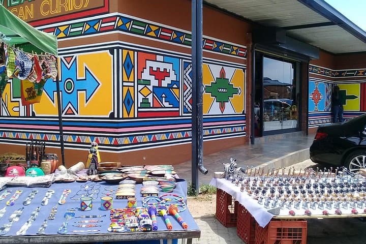 Soweto Township Tour: Hector Pieterson, Vilakazi Street & Shisa Nyama Lunch