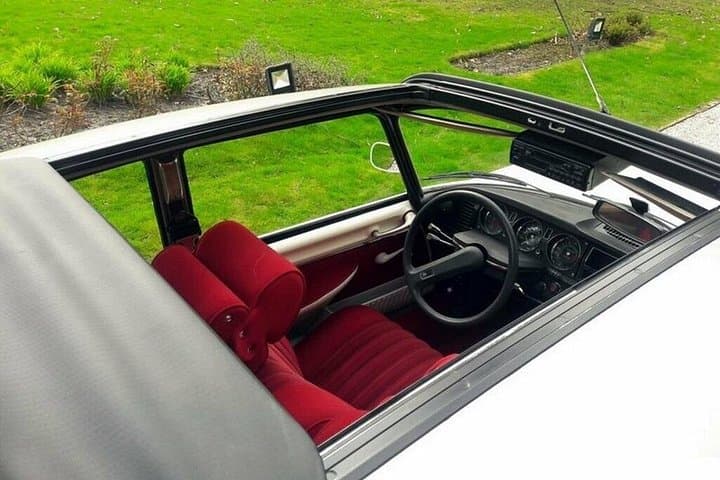 Paris Vintage Citroën DS Tour: 2‑Hour Open‑Roof City Experience photo 4