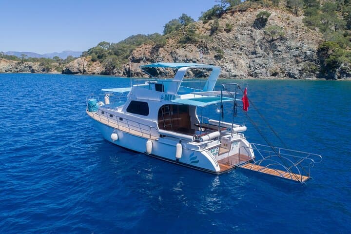 Private Fethiye Boat Cruise: Discover the Blues on Bay C