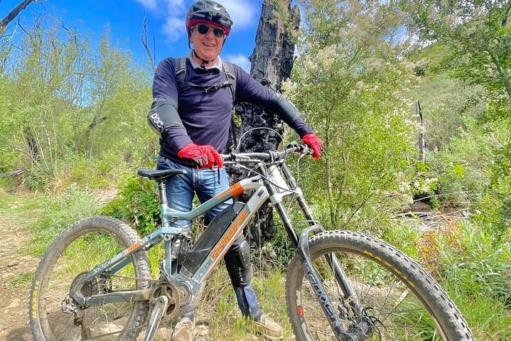 Backbone Trail Electric Mountain Bike Tour to Sandstone Peak — Malibu Views & Singletrack Flow photo 2