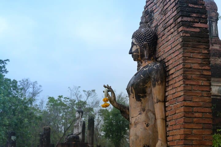 Private Chiang Mai to Sukhothai Tour — UNESCO Historical Park & Temples