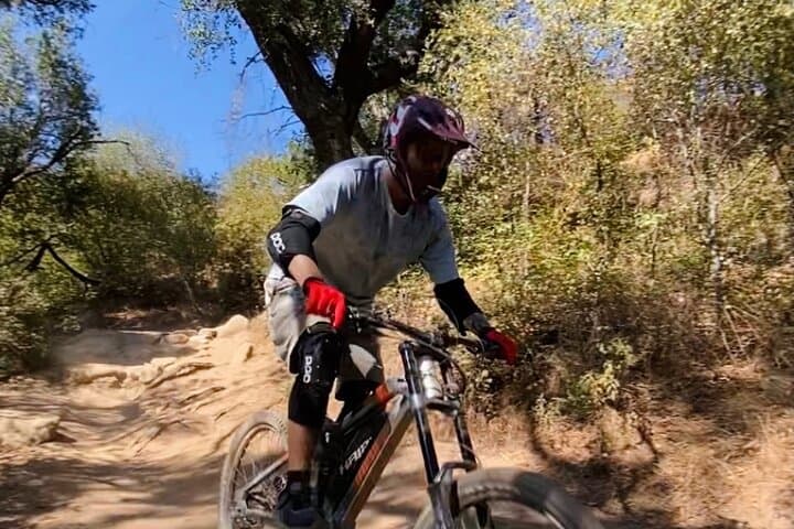 El Prieto Downhill Electric Mountain Bike Tour — Intermediate Singletrack in La Cañada Flintridge photo 2