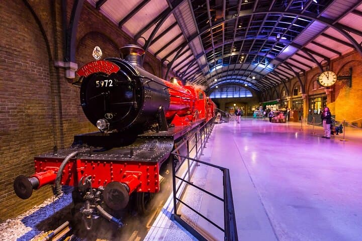 Inside Warner Bros. World Abu Dhabi: Tickets, Rides, and Practical Tips photo 4