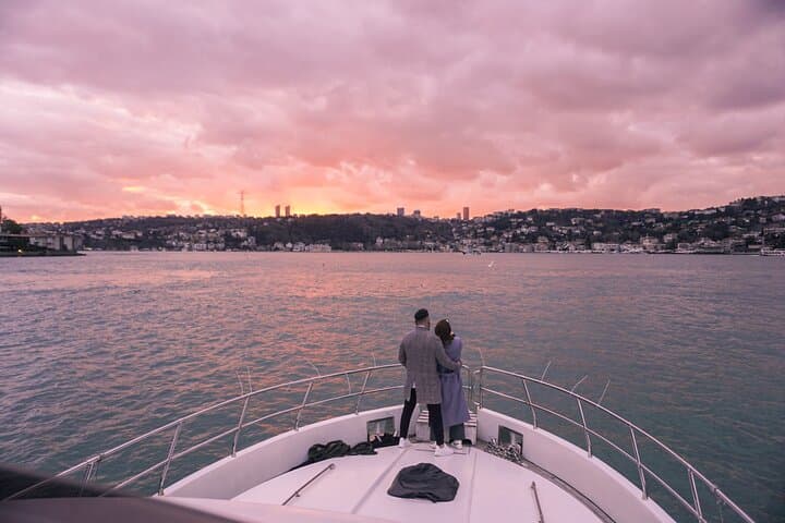 Private Yacht Bosphorus Cruise from Bebek — Sunset, Noon & Maiden's Tower Tours photo 3