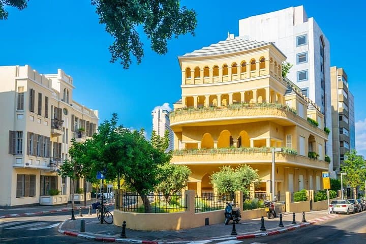 Trail of Independence: Tel Aviv City Quest and Historic Walking Game