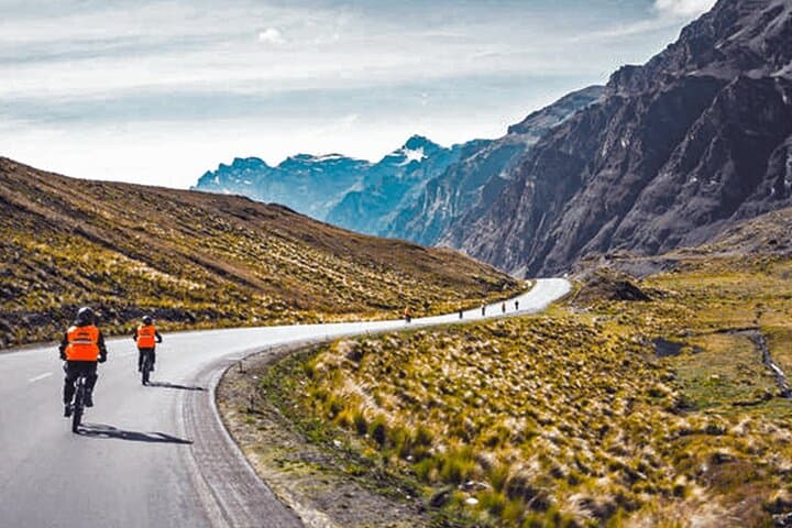 Salkantay-to-Machu-Picchu: 4-Day Mountain Biking and Trekking Adventure photo 3