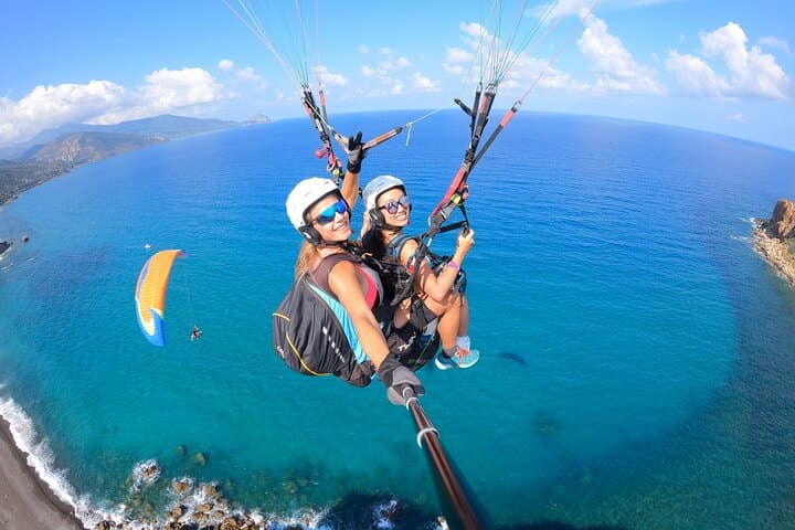 Tandem Paragliding in Taormina: Fly Over Sicily’s Coastal Cliffs photo 3