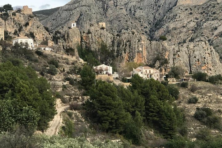 Castell de Guadalest and Algar Springs: Private Day Tour from Benidorm photo 4