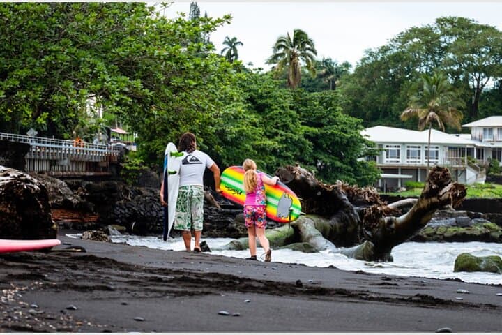 Big Island Surf Lesson from Hilo — Beginner Surfing in Hilo Bay photo 5