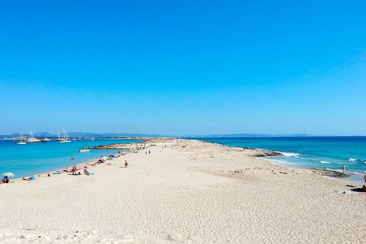 Private Sea Ray Boat Rental from Ibiza to Formentera — Day Trip Guide photo 2