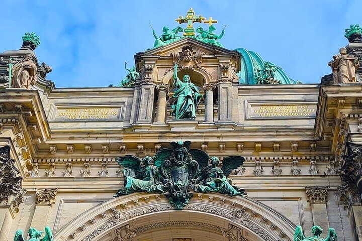 Return to the Future: Ryddle Time-Jump Interactive Walking Tour in Berlin photo 4