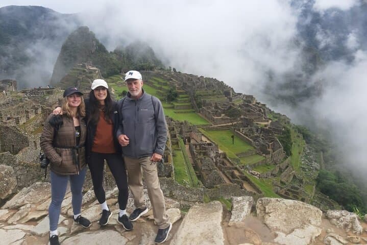 Machu Picchu 2-Day Train Adventure with Overnight in Aguas Calientes photo 3