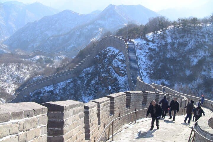 Private Longqingxia Gorge Cruise & Badaling Great Wall Day Tour from Beijing photo 3