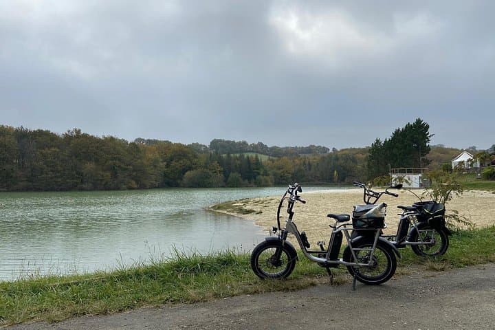 e-Bike Rentals and Circuits in the Gers: Ride Bastide Lanes & Rolling Vineyards photo 4