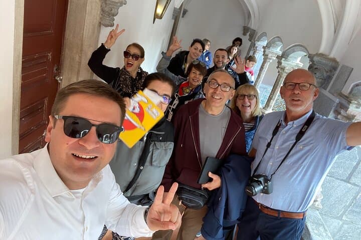 Sintra's Pena Palace & Regaleira: Guided Day Tour from Lisbon