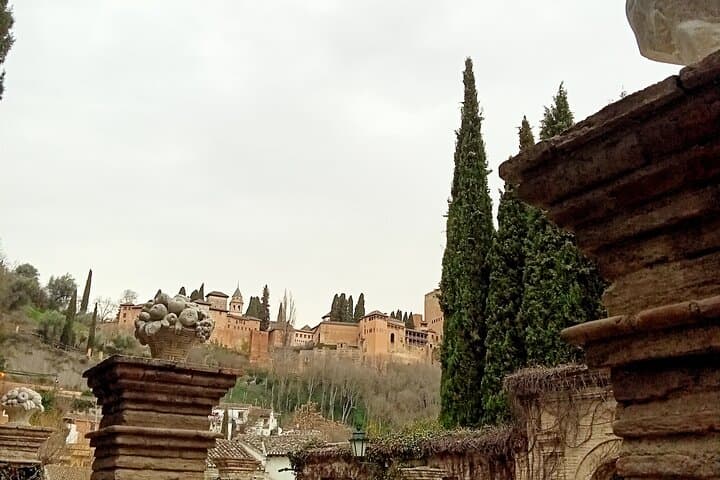 Granada Panoramic Walking Tour: Albaicín Viewpoints, Alhambra Terraces & Bib-Rambla photo 3