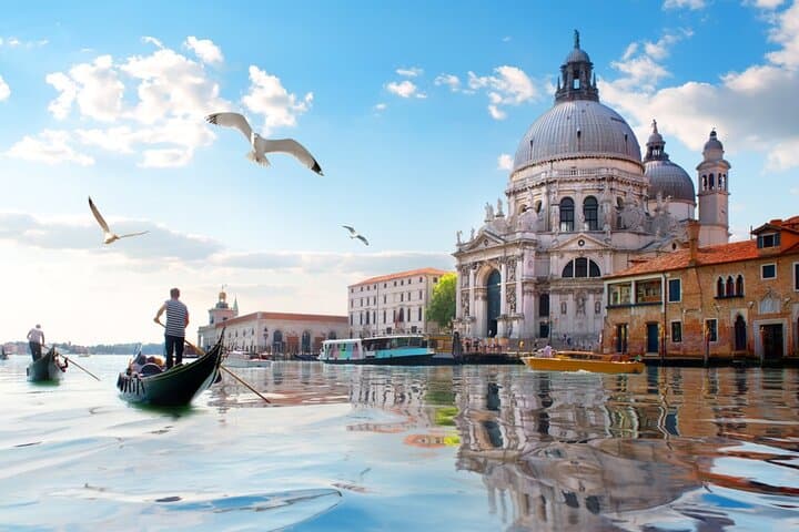 Casanova's Venice: Self-Guided Love-Story Puzzle Walk photo 3