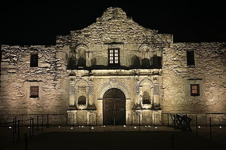 San Antonio Haunted History Tour: Downtown Ghost Walk & Alamo-Era Hauntings photo 1