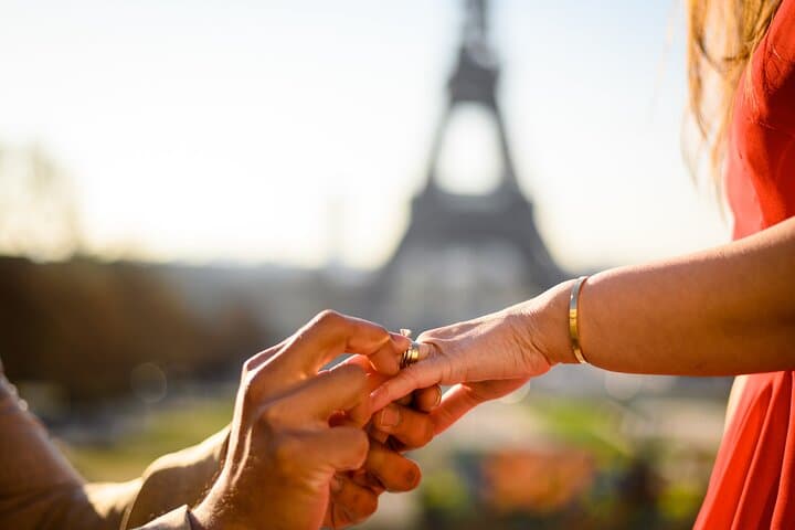 Eiffel Tower Photo Shoot: Professional Paris Photography Experience photo 6