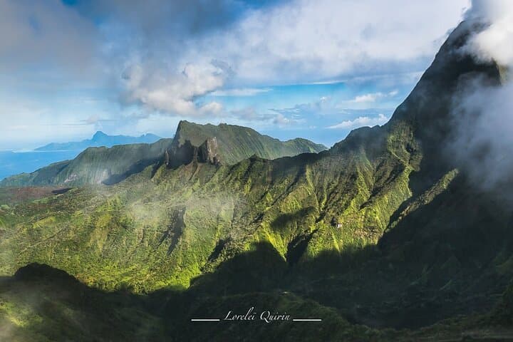 Moorea Private Day Trip: Hike the Ancestors’ Trail and Motu Boat Lunch with Snorkeling