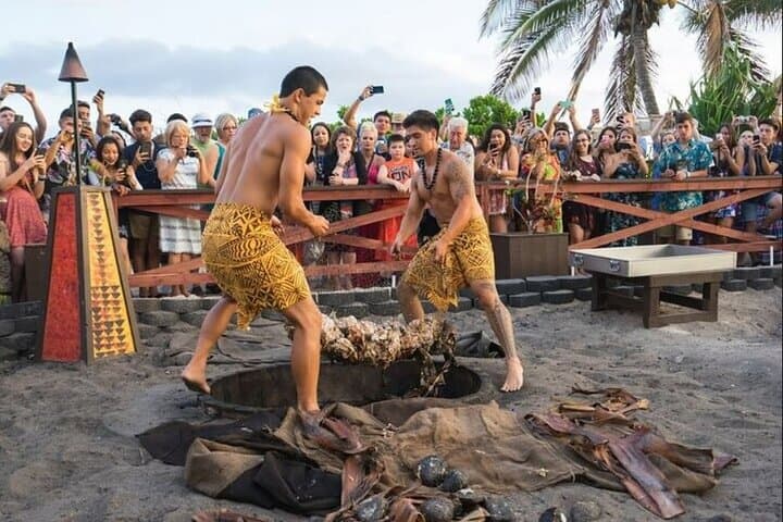 Germaine's Luau — Kapolei Beachfront Hawaiian Luau Experience photo 3