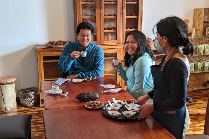 Afternoon Coffee in Quito: Foodie Walking Tour & Empanada Class