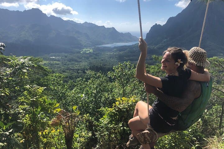 Moorea Private Day Trip: Hike the Ancestors’ Trail and Motu Boat Lunch with Snorkeling photo 3
