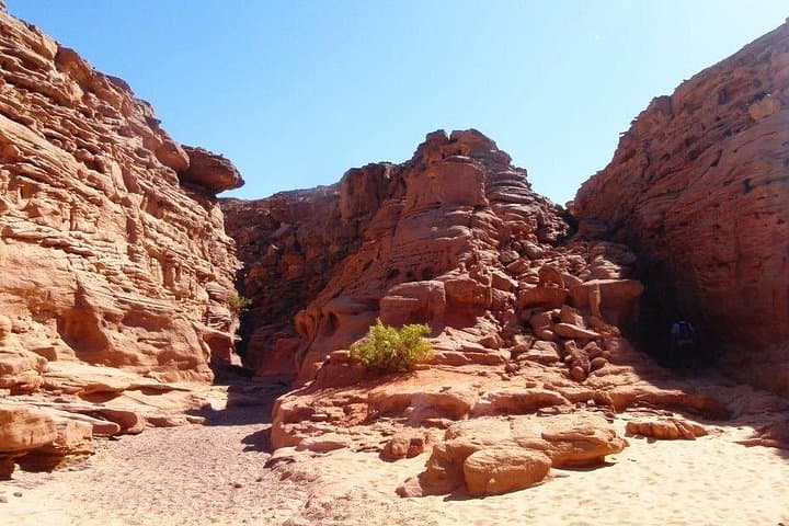 Dahab Jeep and Camel Safari: 2-Day White Canyon & Nawamis Overnight photo 2