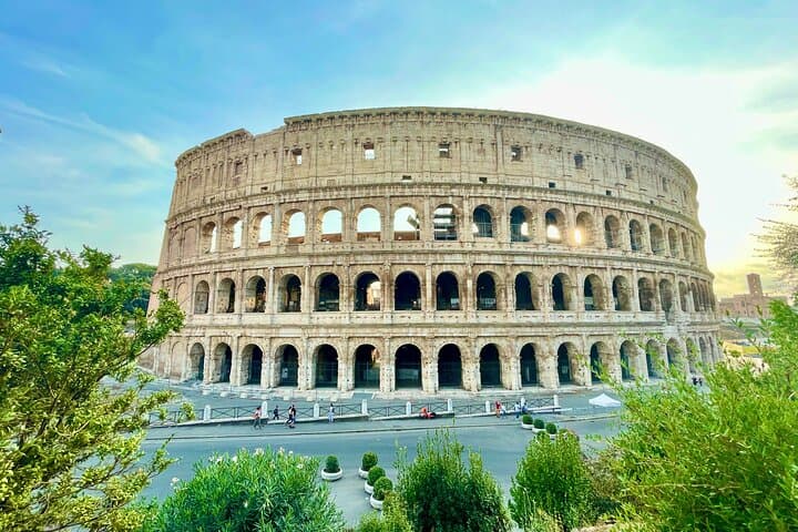 Best of Rome: Colosseum, Squares & Fountains Private Walking Tour photo 2