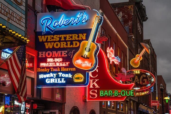 Nashville After Dark: Bordellos, Burlesque & Blood Night Walking Tour photo 3