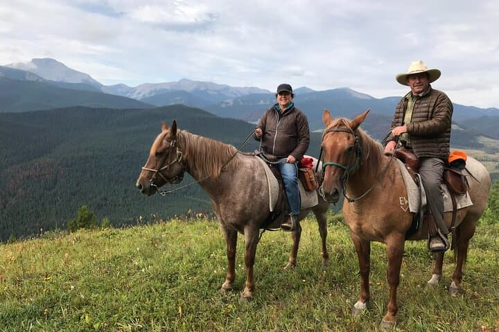 4-Day West Range Cabin Horsepacking in the Alberta Rockies: Ride, Cabins & High-Country Views photo 4