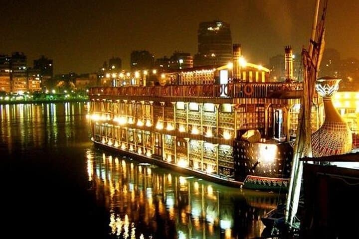 Nile Dinner Cruise with Al Tannoura Show — Cairo Evening Experience photo 5
