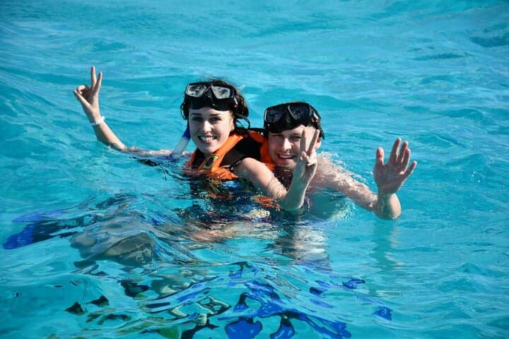 Hurghada VIP Boat Trip to Dolphin House — Snorkel & Dive with Lunch photo 3