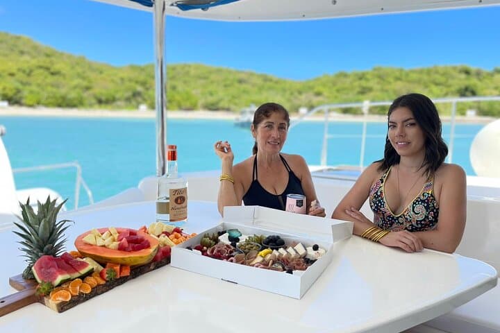 Private Power Catamaran Day Charter — Fajardo, Puerto Rico photo 4