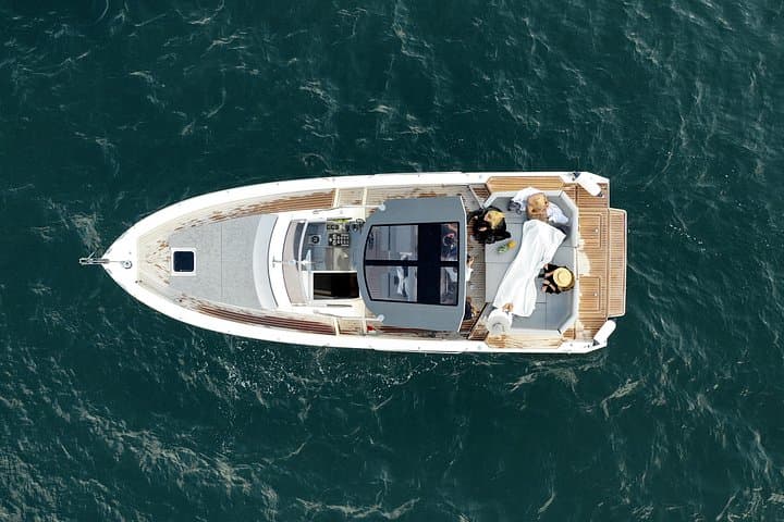 Cruising Portofino: Private Boat Tour of Golfo Paradiso and Tigullio photo 3