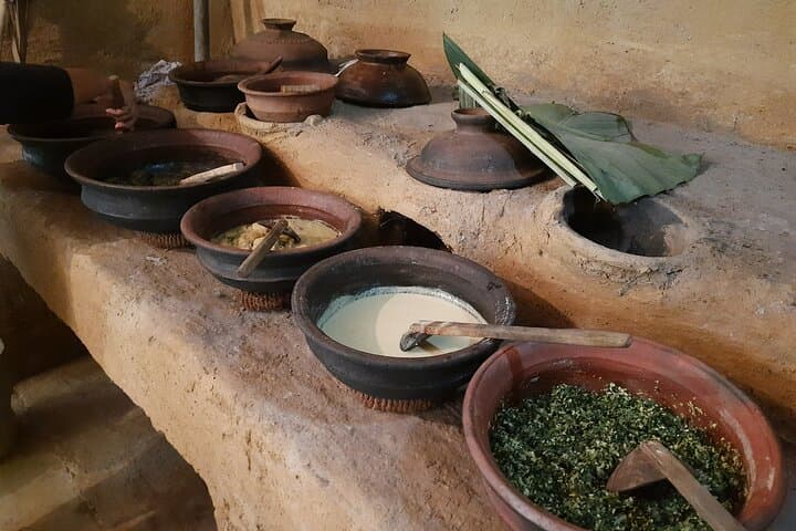Village Food Trail in Ingiriya: Foraging, Cooking & Stream Baths photo 5