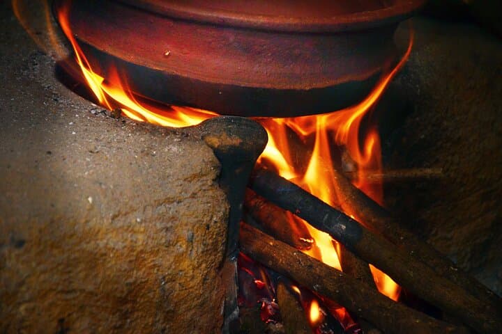 Village Food Trail in Ingiriya: Foraging, Cooking & Stream Baths photo 6