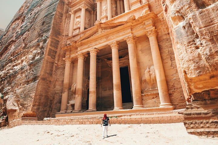 Petra Day Trip from Taba by Ferry: Full-Day Tour to Jordan’s Rose City