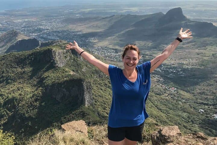 Le Pouce Mountain Full-Day Hike: Summit Trek with Lunch & Transfer photo 2